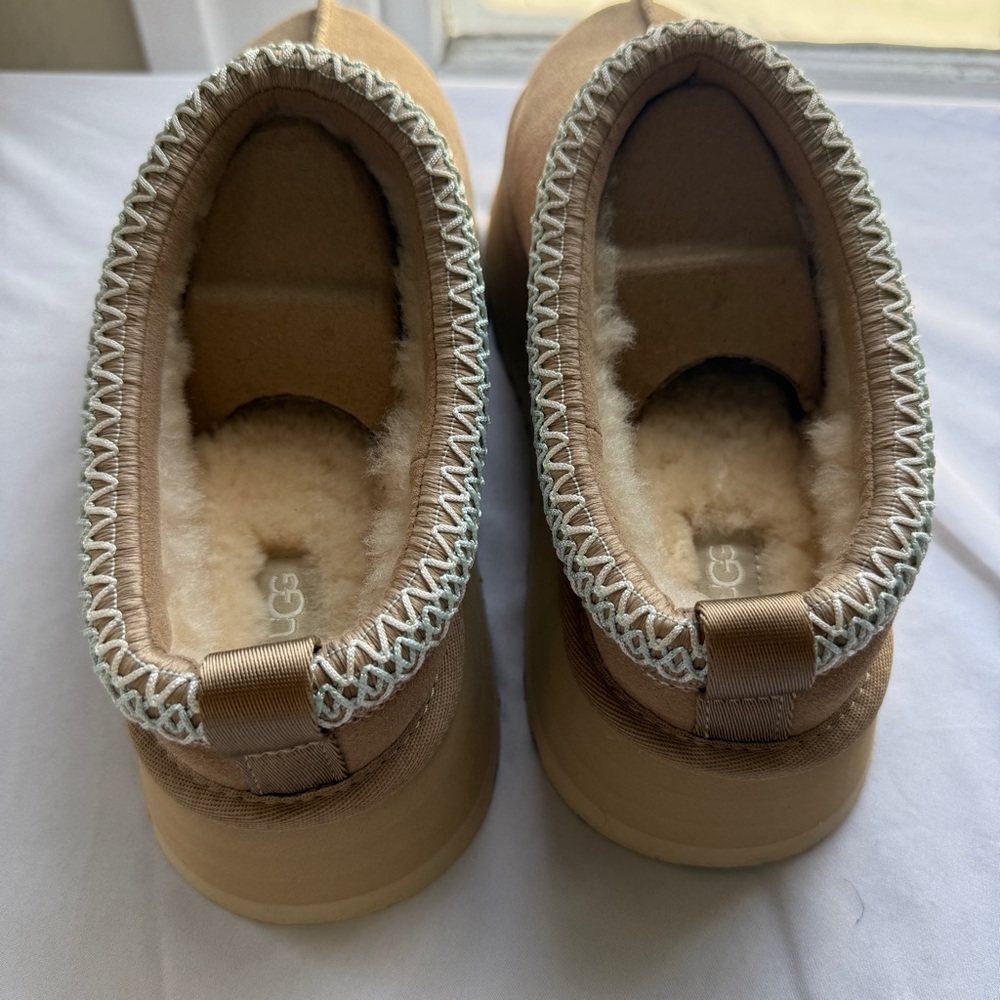 UGG TAZZ II SAND Size 9 AUTHENTIC WITH ORIGINAL BOX! - Picture 5 of 8